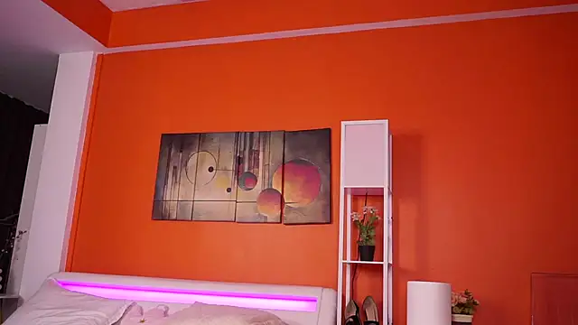 LovingBlondie online show from 20, 10, 2025