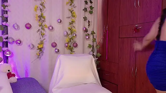 Snapshot of cattaleya1476 chatting on 15, 12, 2025 cattaleya1476 online show from 15, 12, 2025