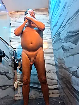 Snapshot of theclubist111 chatting on 5, 3, 2026 theclubist111 online show from 5, 3, 2026