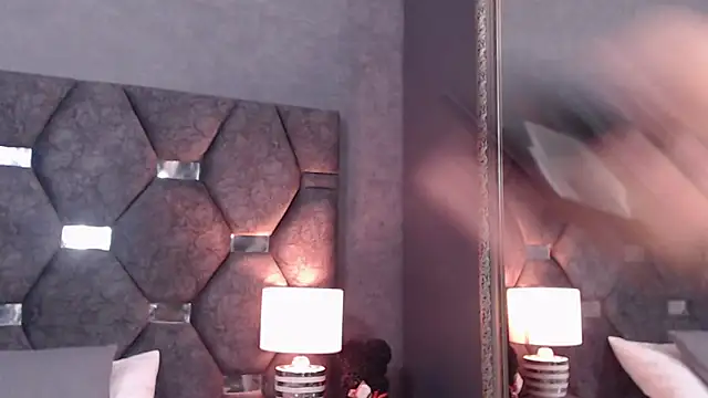 Snapshot of ScarletLenox chatting on 13, 6, 2026 ScarletLenox online show from 13, 6, 2026