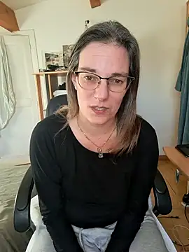 Snapshot of SpiceLea chatting on 29, 12, 2024 SpiceLea online show from 29, 12, 2024