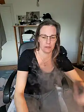 Snapshot of SpiceLea chatting on 11, 1, 2025 SpiceLea online show from 11, 1, 2025