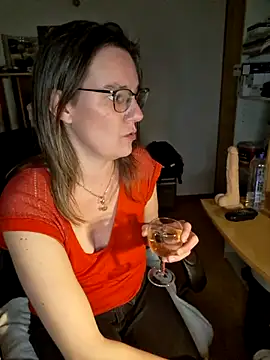 Snapshot of SpiceLea chatting on 13, 1, 2025 SpiceLea online show from 13, 1, 2025