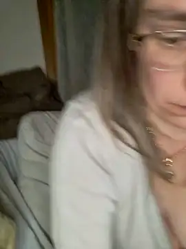 Snapshot of SpiceLea chatting on 13, 1, 2025 SpiceLea online show from 13, 1, 2025
