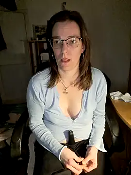 Snapshot of SpiceLea chatting on 25, 1, 2025 SpiceLea online show from 25, 1, 2025