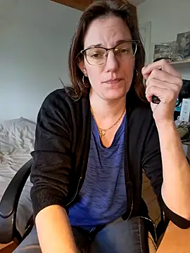 Snapshot of SpiceLea chatting on 28, 2, 2025 SpiceLea online show from 28, 2, 2025