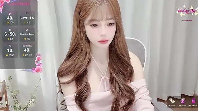 Yuuuuuly online show from 22, 12, 2025