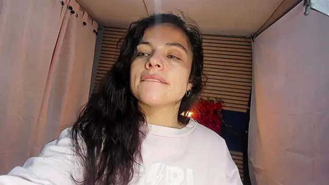 Snapshot of rosse_2504 chatting on 16, 1, 2026 rosse 2504 online show from 16, 1, 2026