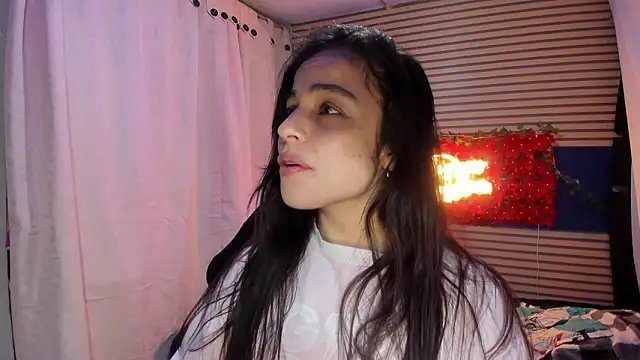 Snapshot of rosse_2504 chatting on 9, 2, 2026 rosse 2504 online show from 9, 2, 2026