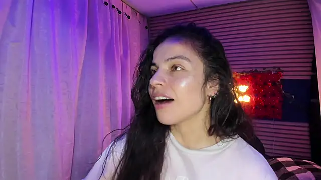 Snapshot of rosse_2504 chatting on 18, 2, 2026 rosse 2504 online show from 18, 2, 2026