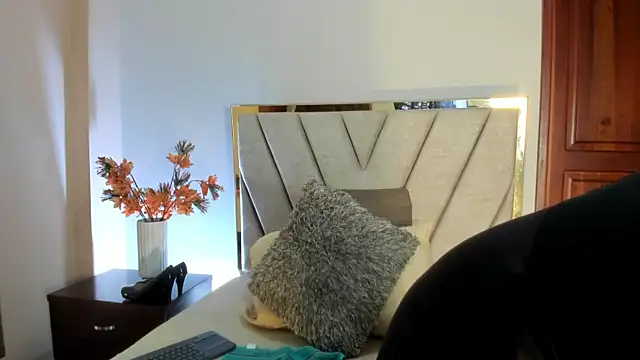 Snapshot of AlissaNix chatting on 5, 1, 2026 AlissaNix online show from 5, 1, 2026