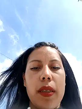 Snapshot of _andrea30 chatting on 4, 1, 2025  andrea30 online show from 4, 1, 2025