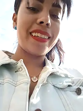 Snapshot of _andrea30 chatting on 21, 3, 2025  andrea30 online show from 21, 3, 2025