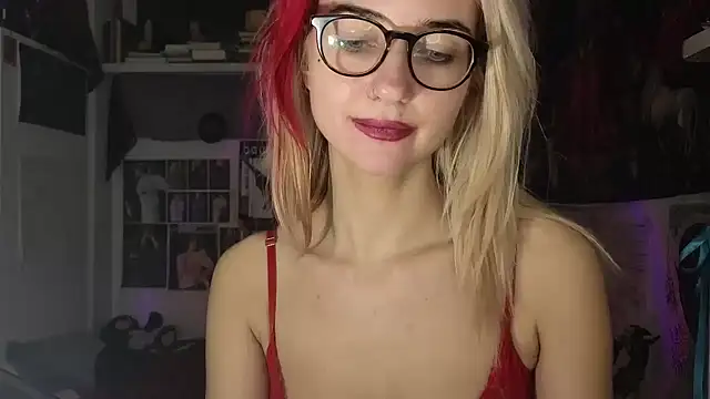 Snapshot of TatianaRomanov chatting on 3, 2, 2026 TatianaRomanov online show from 3, 2, 2026