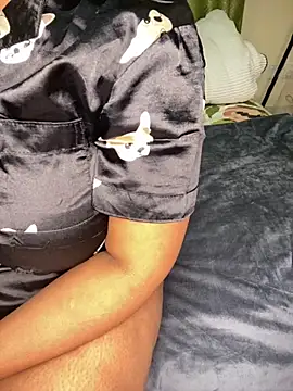 Snapshot of nur_lin chatting on 29, 10, 2025 nur lin online show from 29, 10, 2025