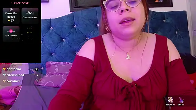 Snapshot of EmmaCoxx chatting on 13, 1, 2025 EmmaCoxx online show from 13, 1, 2025