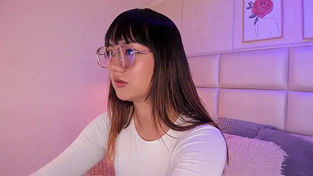 Aily Yozuko online show from 29, 4, 2026