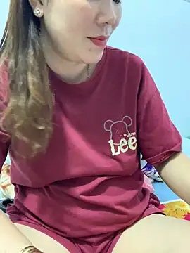 Snapshot of Baby-bigtits chatting on 18, 2, 2025 Baby-bigtits online show from 18, 2, 2025