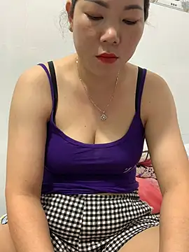 Snapshot of Baby-bigtits chatting on 28, 2, 2025 Baby-bigtits online show from 28, 2, 2025