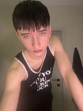 Snapshot of AmondCor chatting on 12, 1, 2026 AmondCor online show from 12, 1, 2026