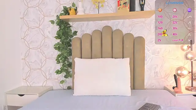 Snapshot of Roma__love chatting on 20, 10, 2025 Roma love online show from 20, 10, 2025