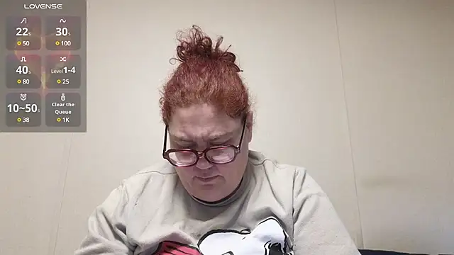 Snapshot of EmberCum chatting on 6, 2, 2025 EmberCum online show from 6, 2, 2025