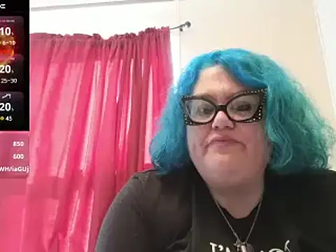 Snapshot of EmberCum chatting on 11, 3, 2025 EmberCum online show from 11, 3, 2025