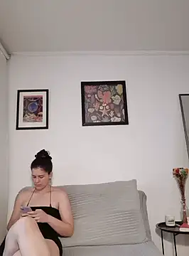 Redfloweer1 online show from 8, 1, 2025