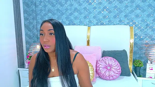 Snapshot of NaiomyLanes chatting on 4, 3, 2026 NaiomyLanes online show from 4, 3, 2026