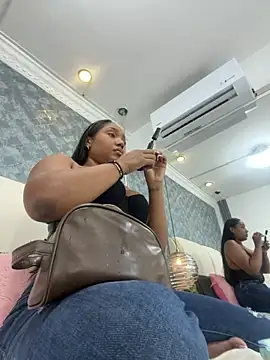 Snapshot of NaiomyLanes chatting on 26, 3, 2026 NaiomyLanes online show from 26, 3, 2026