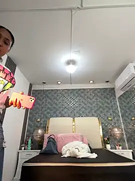 Snapshot of NaiomyLanes chatting on 10, 4, 2026 NaiomyLanes online show from 10, 4, 2026