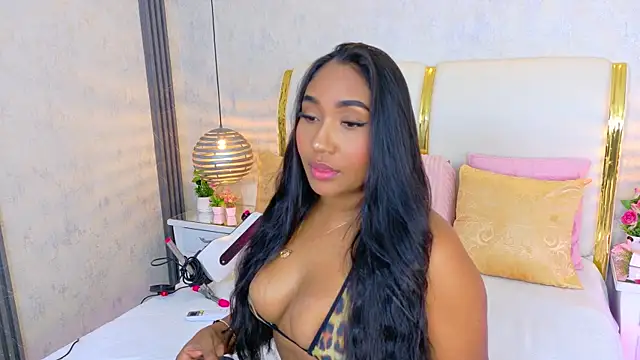 NaiomyLanes online show from 29, 5, 2026
