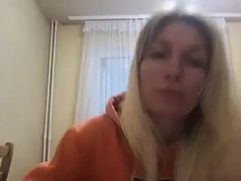 Snapshot of Your_Dayana chatting on 2, 12, 2024 Your Dayana online show from 2, 12, 2024