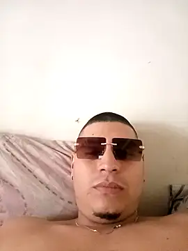 Snapshot of kris0714 chatting on 5, 12, 2025 kris0714 online show from 5, 12, 2025