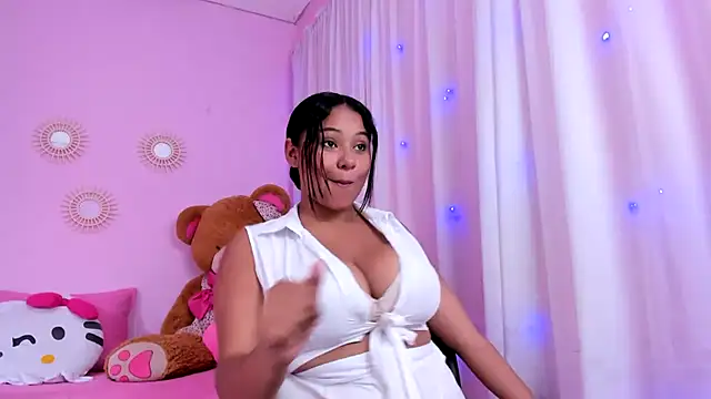 Snapshot of ariel_milk chatting on 28, 2, 2025 ariel milk online show from 28, 2, 2025