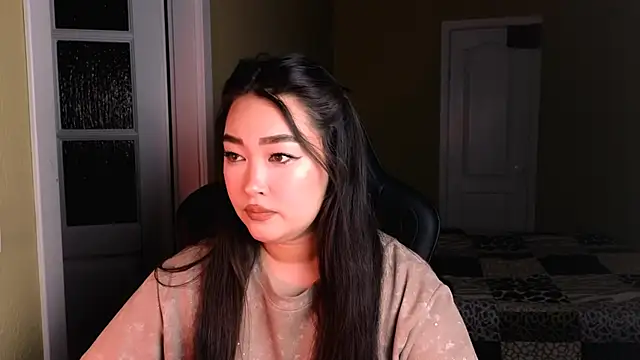 Snapshot of Erica_Wayne chatting on 11, 1, 2025 Erica Wayne online show from 11, 1, 2025