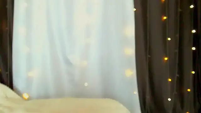 Snapshot of Adriana_Sweet_24 chatting on 24, 10, 2025 Adriana Sweet 24 online show from 24, 10, 2025