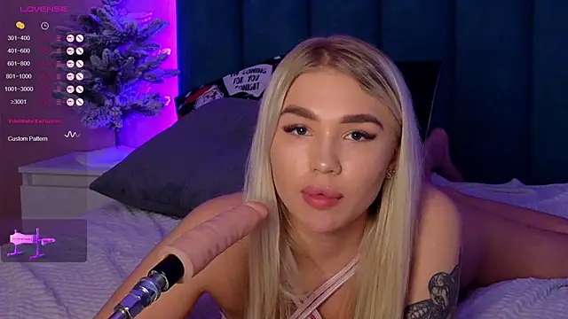 Snapshot of DreamPussyy chatting on 10, 1, 2025 DreamPussyy online show from 10, 1, 2025