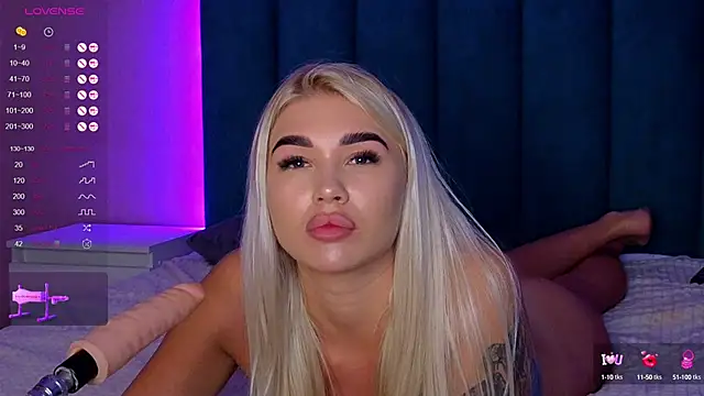 Snapshot of DreamPussyy chatting on 19, 2, 2025 DreamPussyy online show from 19, 2, 2025