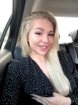 Snapshot of DreamPussyy chatting on 20, 10, 2025 DreamPussyy online show from 20, 10, 2025