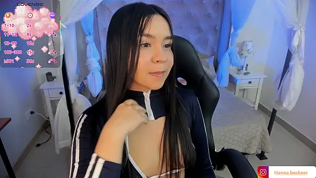 Snapshot of Hanna__Becker_ chatting on 13, 2, 2026 Hanna Becker online show from 13, 2, 2026