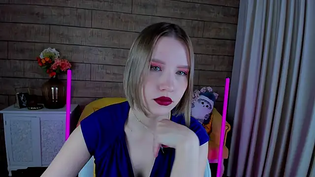 LiliLinn online show from 28, 1, 2025