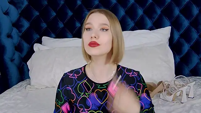 LiliLinn online show from 22, 2, 2025