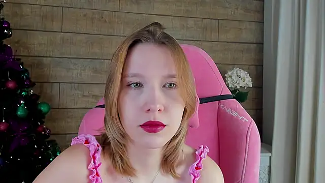 LiliLinn online show from 20, 12, 2025