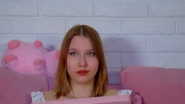 LiliLinn online show from 11, 5, 2026
