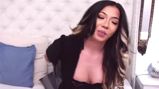 KiaraDevlynn online show from 9, 1, 2025