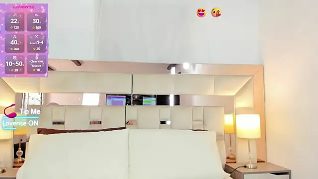 Snapshot of hazel_ross_tcw chatting on 16, 12, 2025 hazel ross tcw online show from 16, 12, 2025