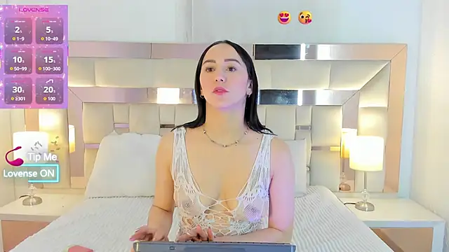 hazel ross tcw online show from 22, 7, 2026