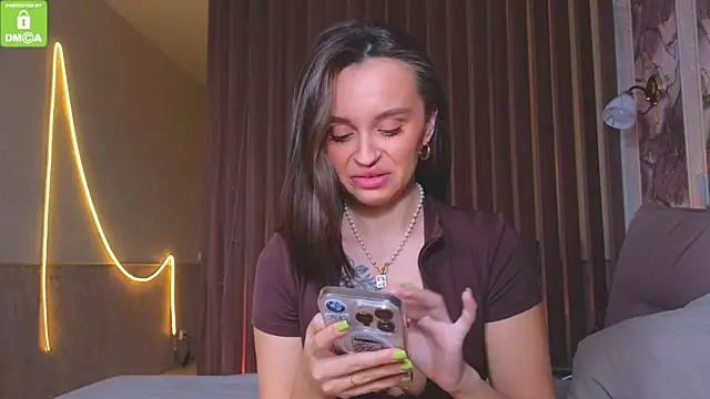Snapshot of Katy_perry_ chatting on 26, 10, 2025 Katy perry  online show from 26, 10, 2025