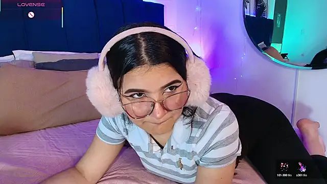 Snapshot of Tifanny_grey chatting on 7, 11, 2025 Tifanny grey online show from 7, 11, 2025